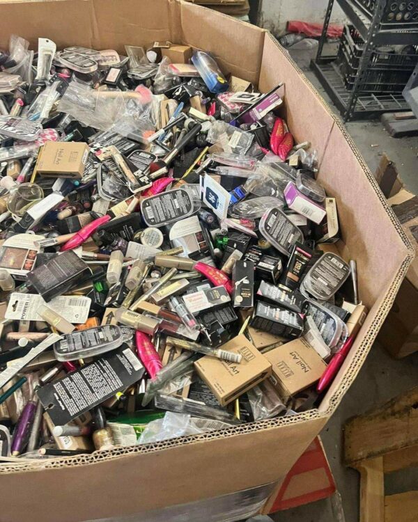 Cosmetics Pallets Liquidation