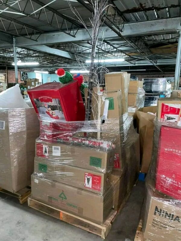 Christmas Liquidation Pallets | Christmas Liquidation Sale