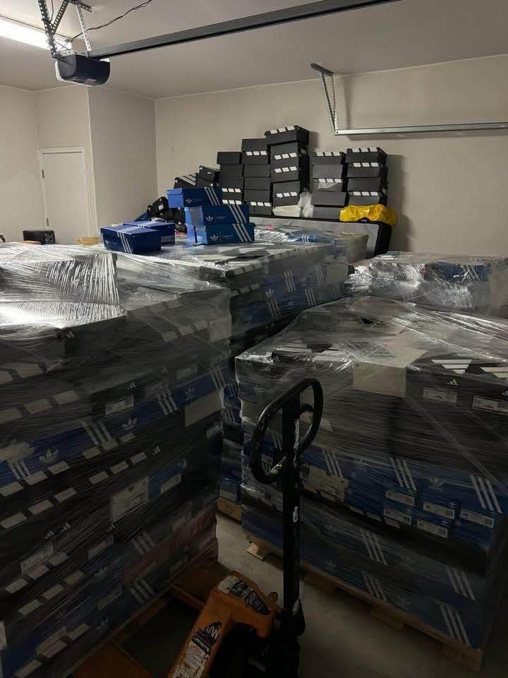 Adidas Shoes Liquidation Pallets for sale