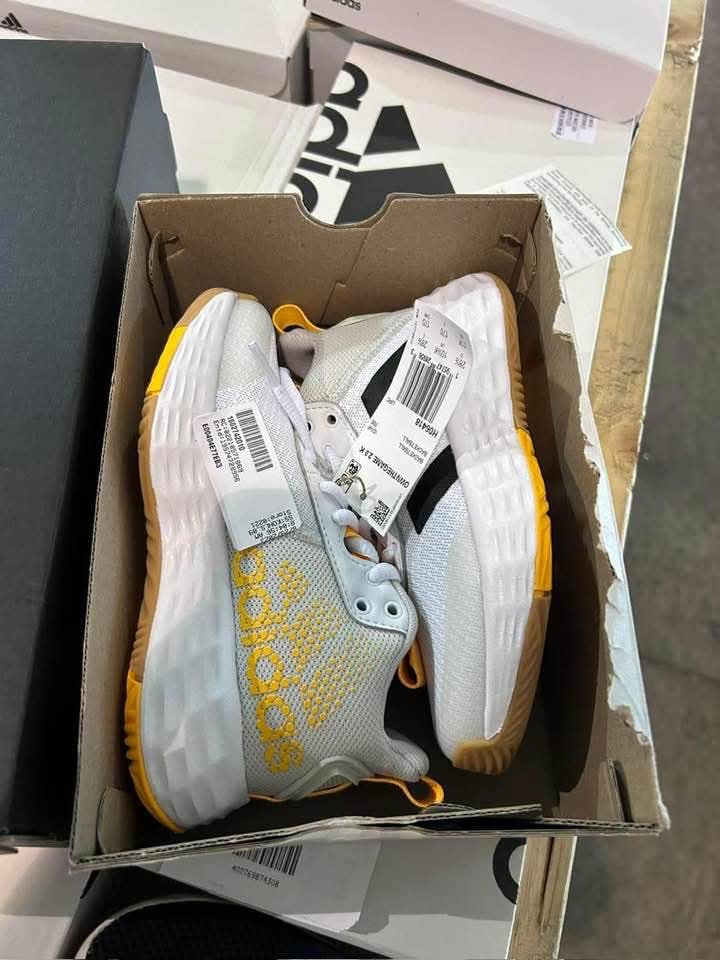 Adidas Shoes Liquidation Pallets for sale